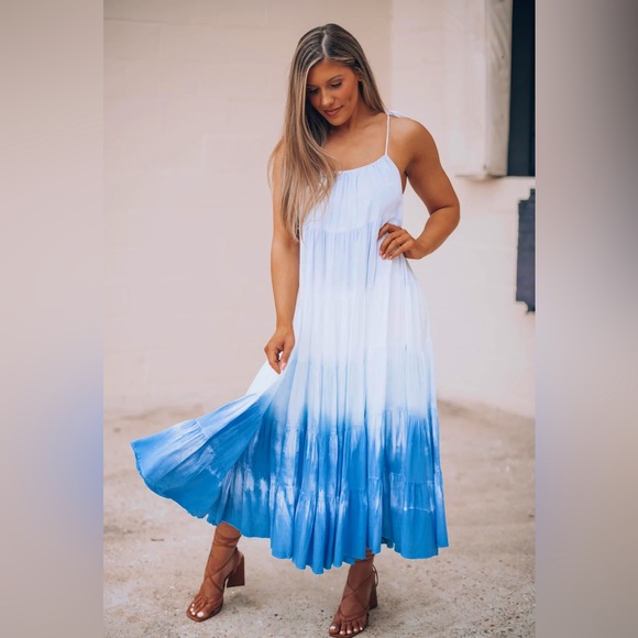 MAJORELLE Dresses & Skirts - NWT Indy Blue Multi Tie Dye Midi Dress